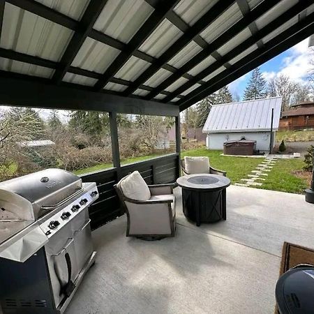 Romantic Cozy Cabin Walk To Lake Hot Tub Bikes Kayaks Grill Onalaska エクステリア 写真
